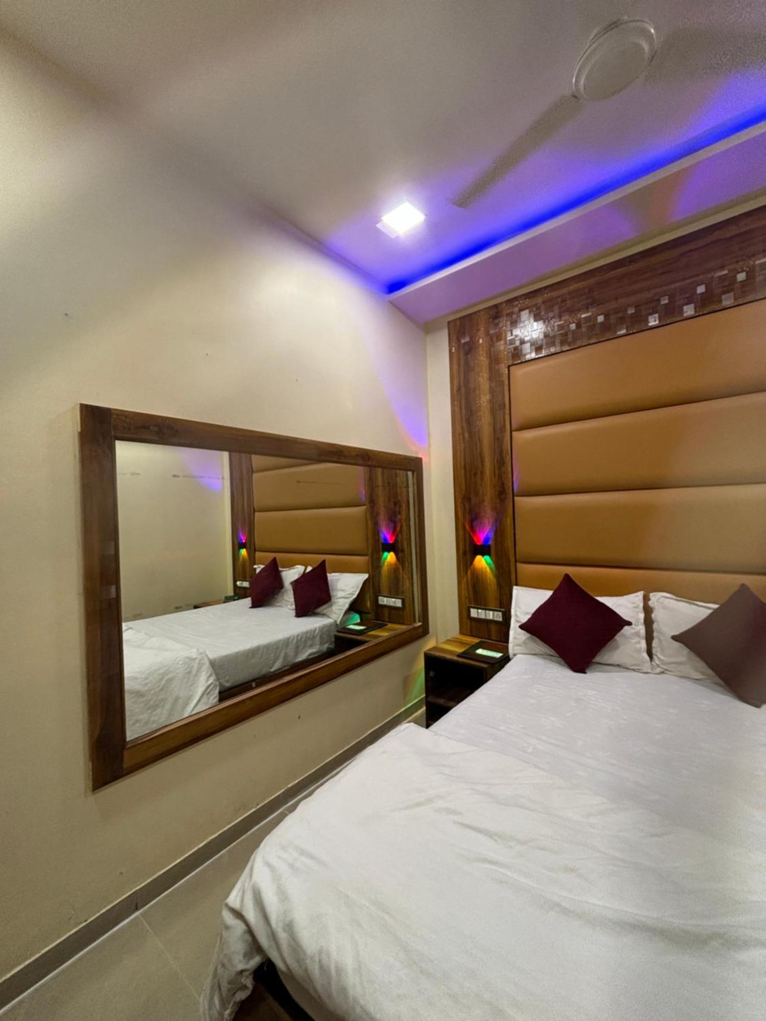 Hotel Blue Wellington - Near Mumbai Airport المظهر الخارجي الصورة