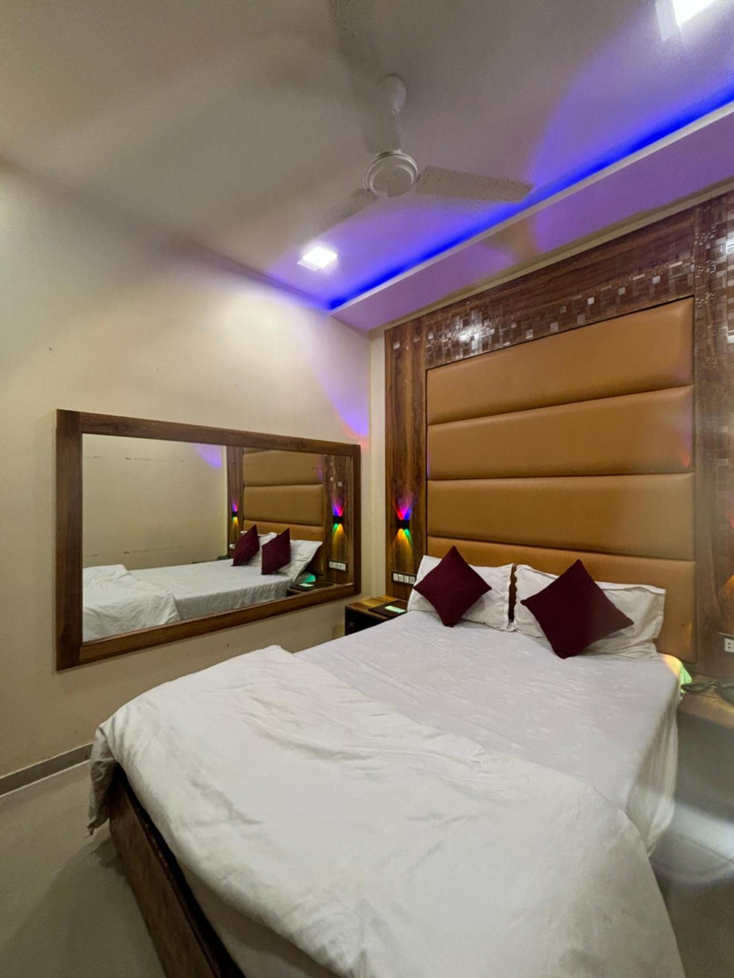 Hotel Blue Wellington - Near Mumbai Airport المظهر الخارجي الصورة