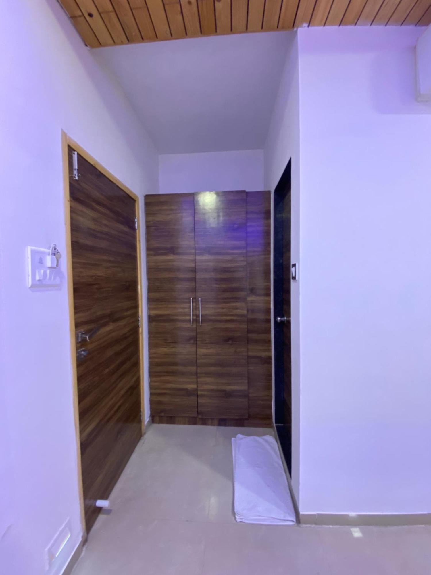 Hotel Blue Wellington - Near Mumbai Airport المظهر الخارجي الصورة