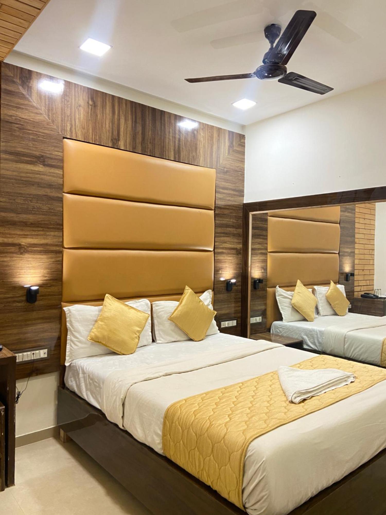 Hotel Blue Wellington - Near Mumbai Airport المظهر الخارجي الصورة